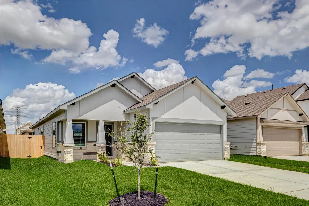 6463 Escondido Drive, Rosharon, TX 77583 - #1