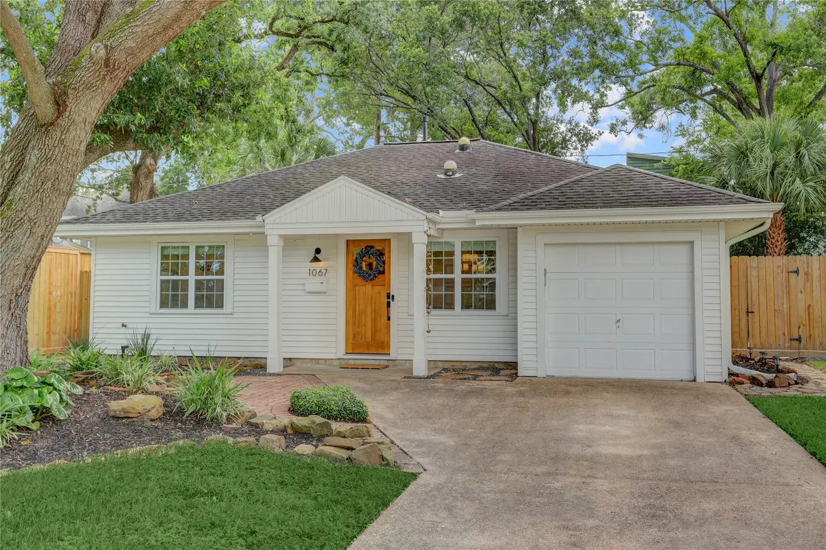 1067 W 42nd Street, Houston, TX 77018 - #1
