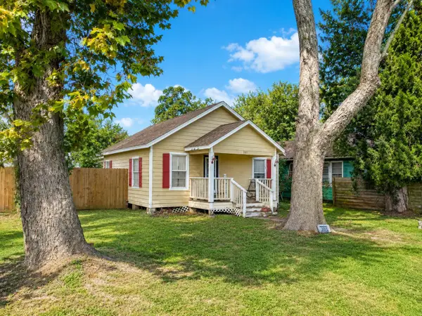 201 E Front Street, Brazoria, TX 77422