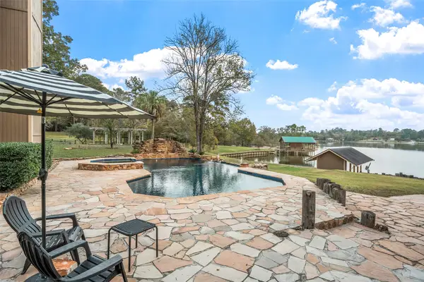 186 Lake Road, Riverside, TX 77320