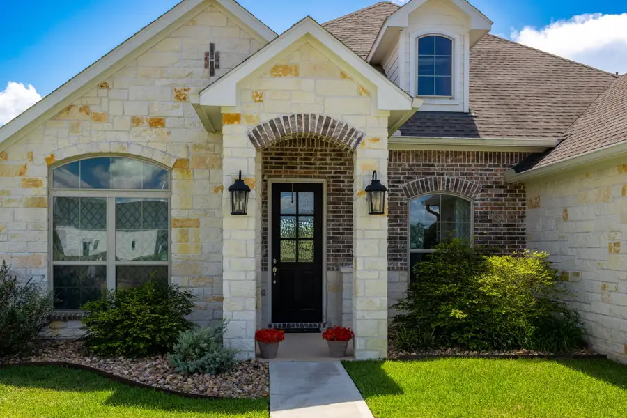 1501 Timber Oaks Drive, Brenham, TX 77833 - #2