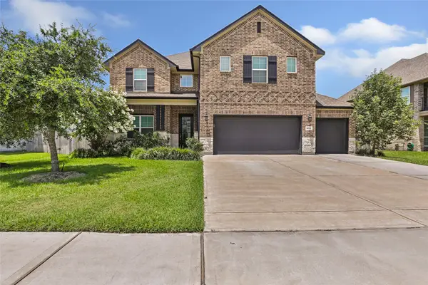 9219 Joe Louis Drive, Baytown, TX 77523