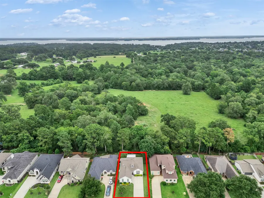 49 Wyndemere Drive, Montgomery, TX 77356 - #2
