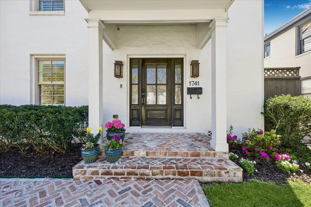 1741 Banks Street, Houston, TX 77098 - #1