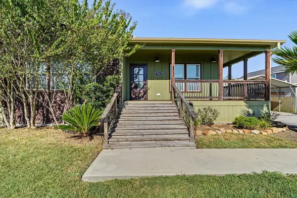 546 5th Street, Dickinson, TX 77539