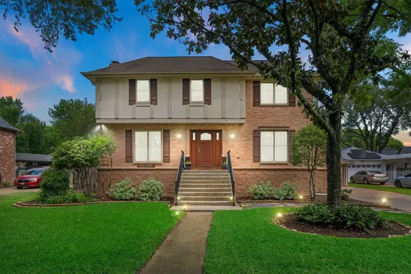 16106 Capri Drive, Jersey Village, TX 77040