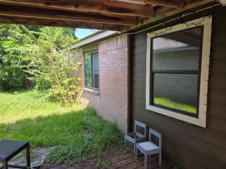 802 Hartman Drive, Baytown, TX 77521 - #2