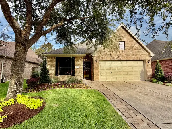 2405 Alamanni Drive, Pearland, TX 77581