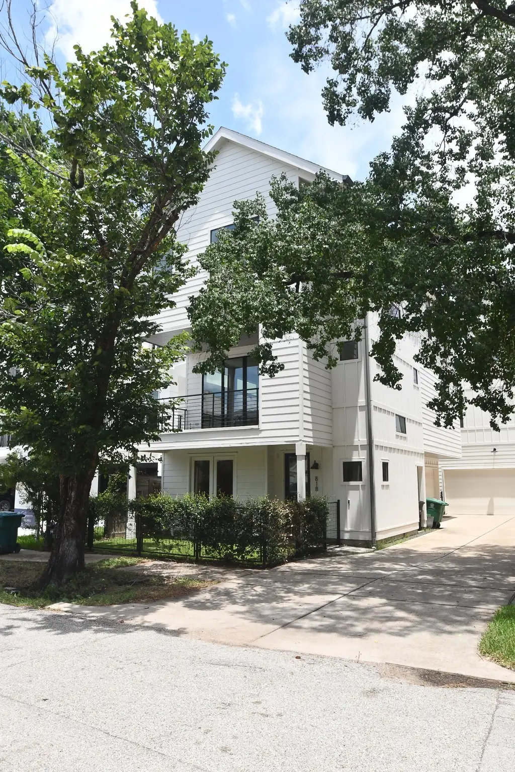 818 Knox Street, Houston, TX 77007 - Image #1