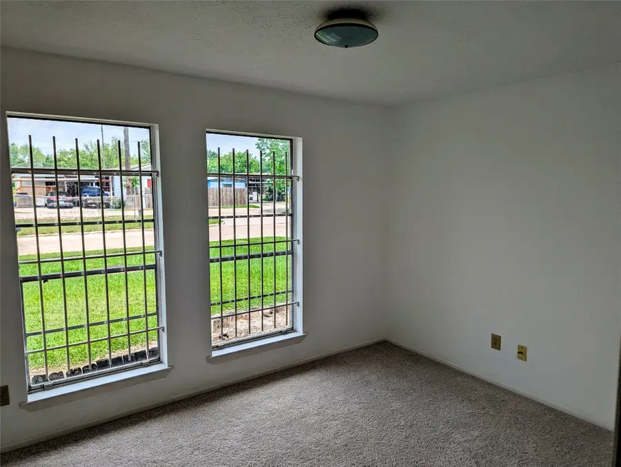 1631 Ridge Hollow Drive, Houston, TX 77067 - #3