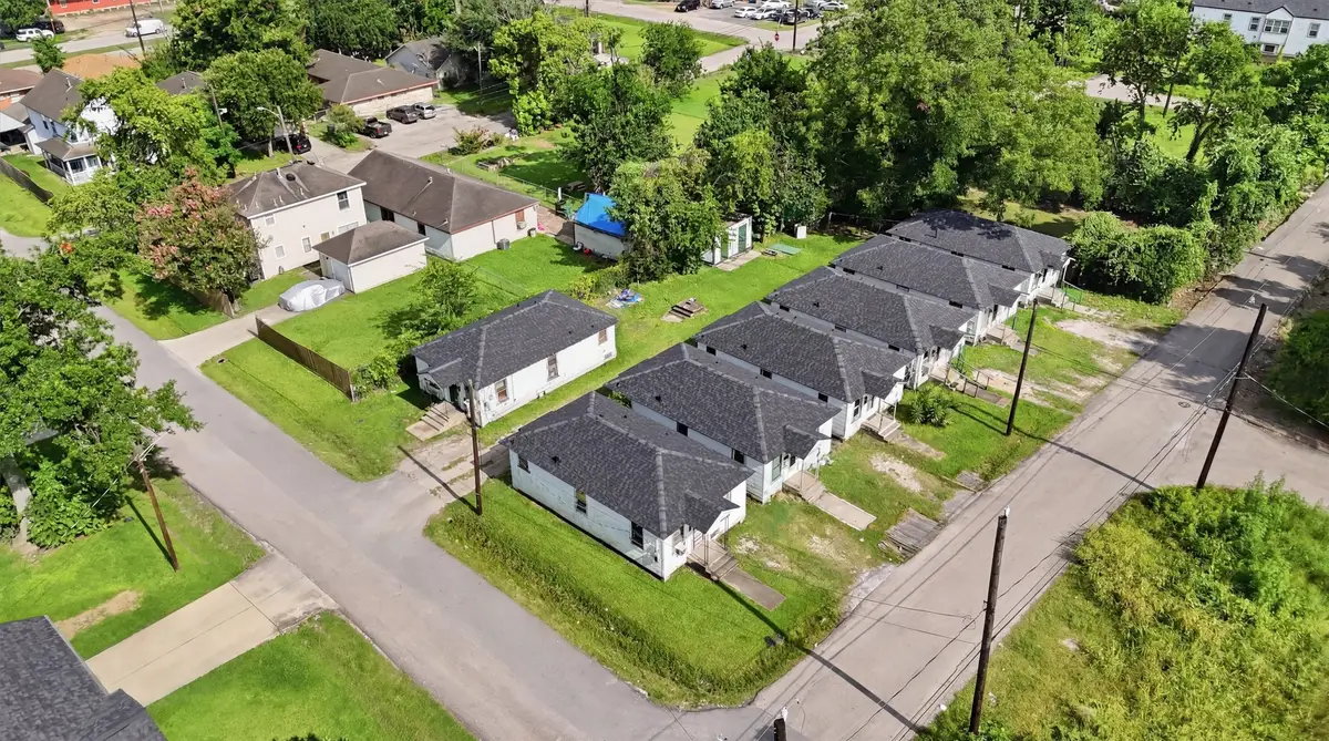 2222 Erastus Street, Houston, TX 77020 - #1
