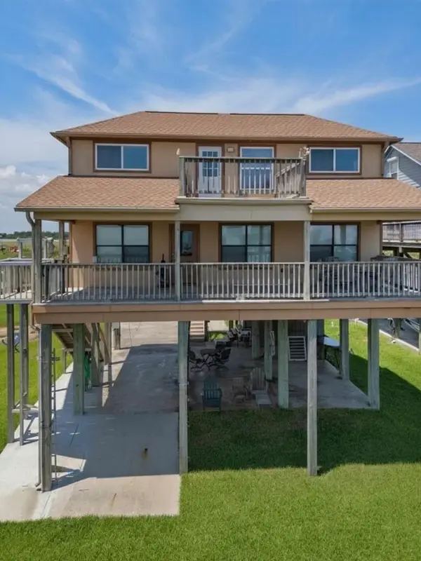 5212 Bayside Drive, Baytown, TX 77523