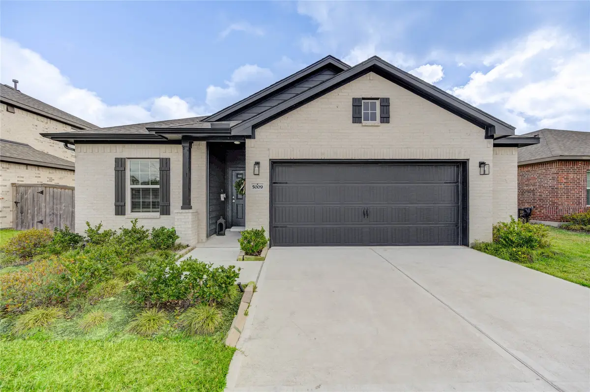 5009 Coral Vine Court, Pearland, TX 77584 - #1