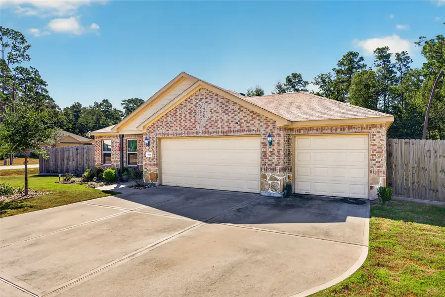 9805 Hunter Springs Drive, Conroe, TX 77306 - #2