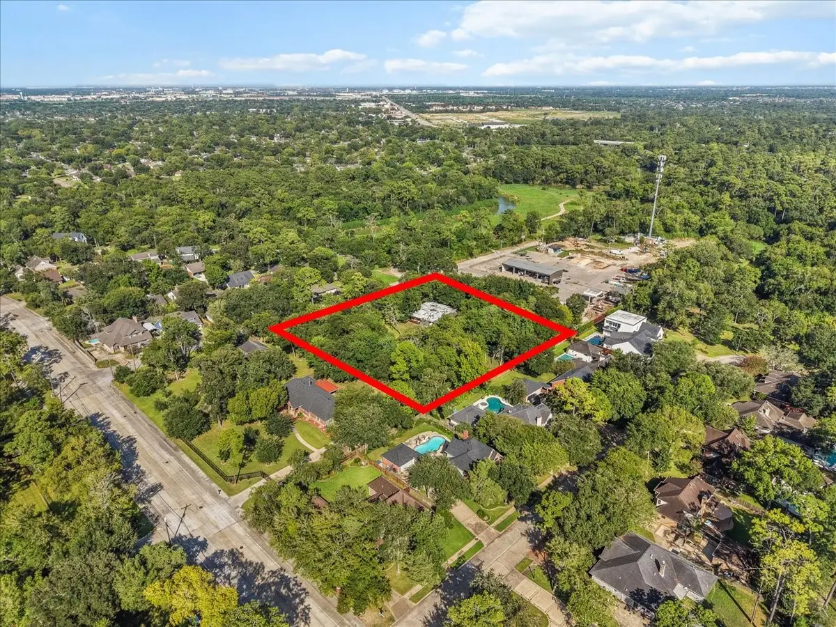 1304 Deepwood Drive, Friendswood, TX 77546 - #1
