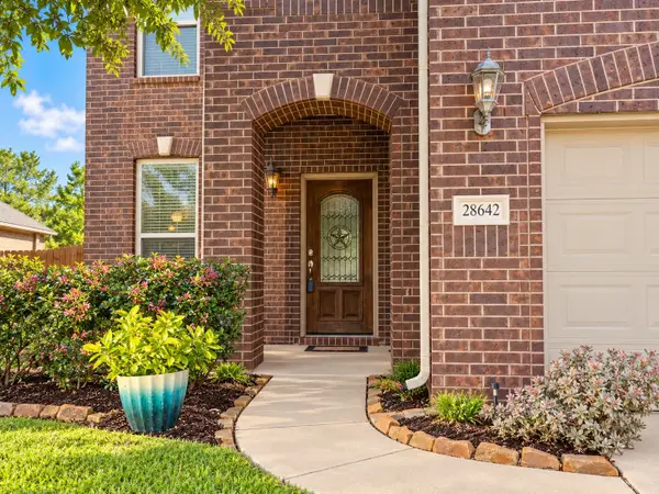 28642 Lockeridge Springs Drive, Spring, TX 77386