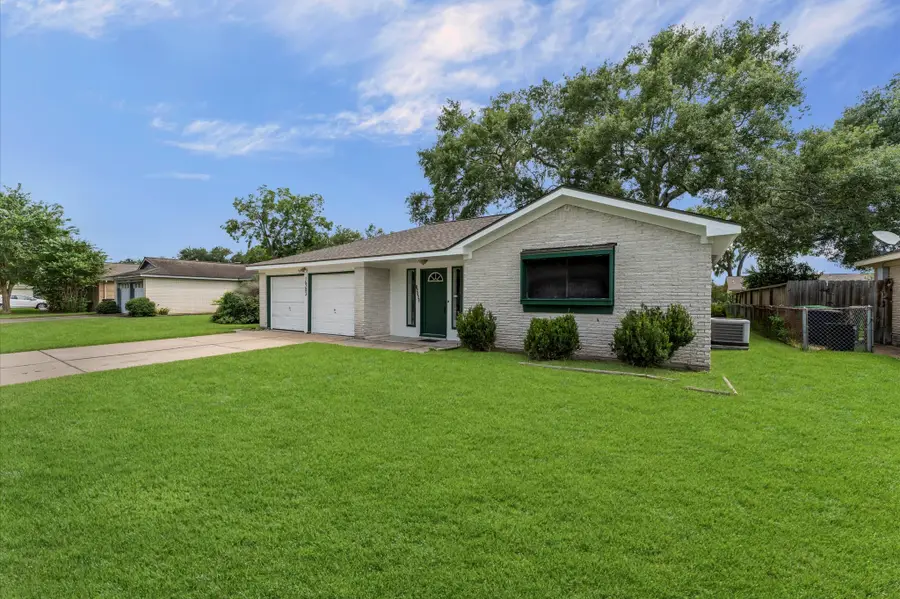 16203 Rill Lane, Houston, TX 77062 - Image #3