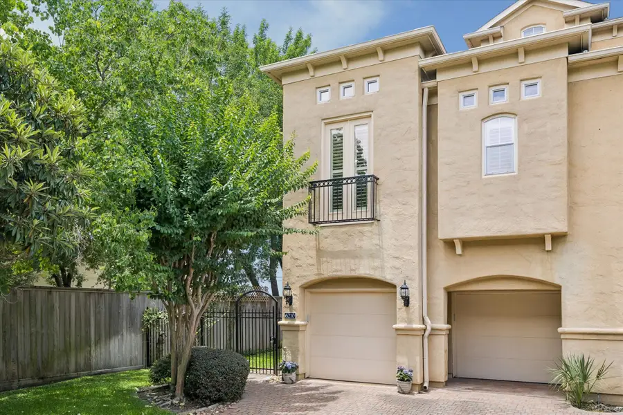 6210 Sutherland Square, Houston, TX 77081 - #2