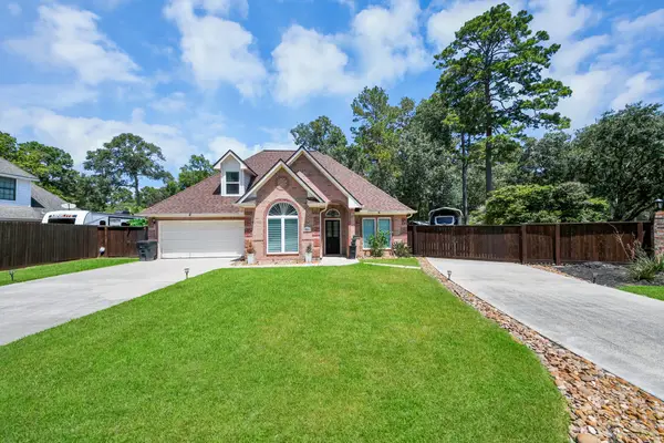 910 Apollo Street, New Caney, TX 77357