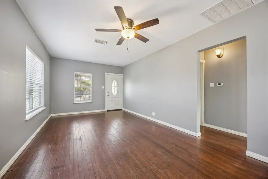 2105 Lawrence Street, Houston, TX 77008 - #2