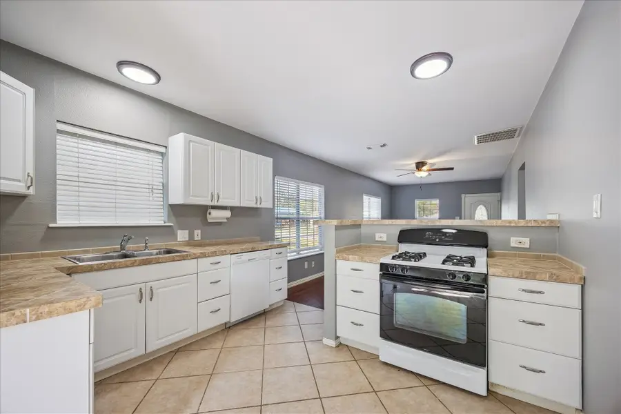 2105 Lawrence Street, Houston, TX 77008 - #3