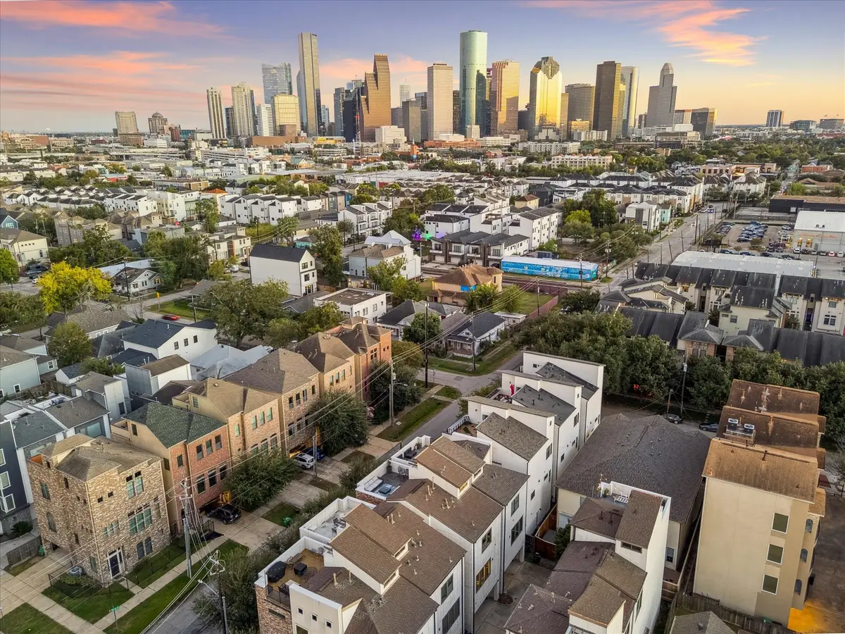 1717 Silver Street, Houston, TX 77007 - Image #1