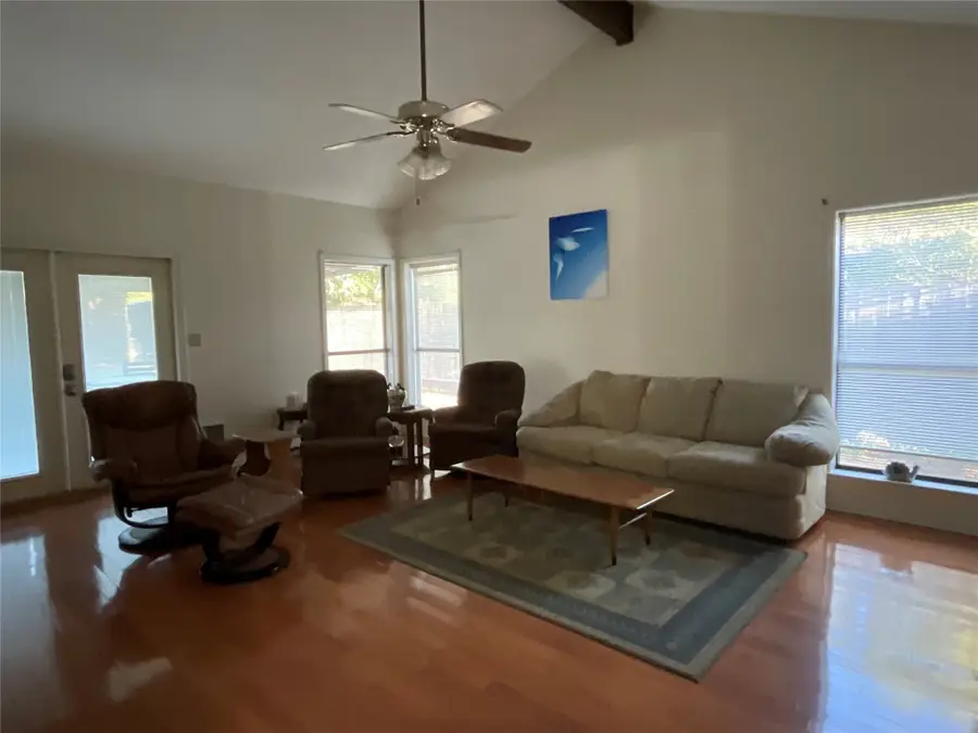 109 Nantucket Avenue, Victoria, TX 77904 - Image #3