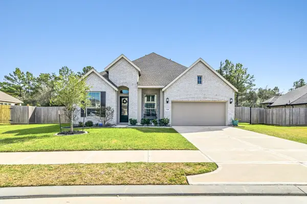 15418 Kings Lake Court, Mont Belvieu, TX 77523