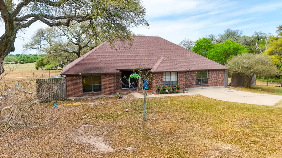 10782 County Road 284, Edna, TX 77957 - #2