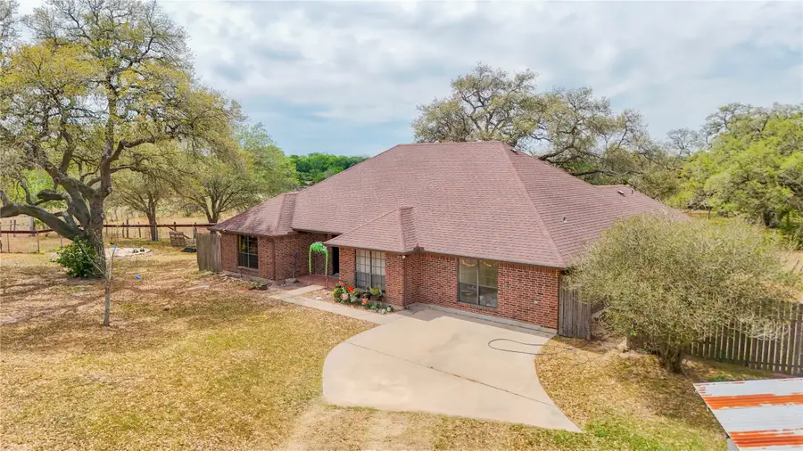 10782 County Road 284, Edna, TX 77957 - #3