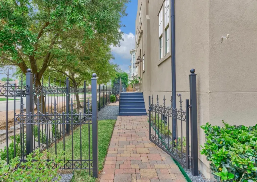 1340 W 25th Street, Houston, TX 77008 - #3