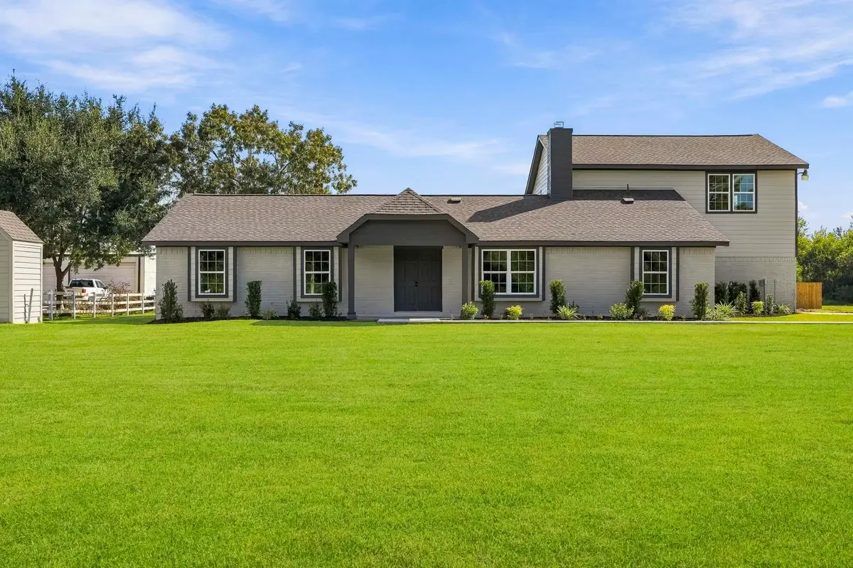 119 Avenue J, Dickinson, TX 77539 - #1