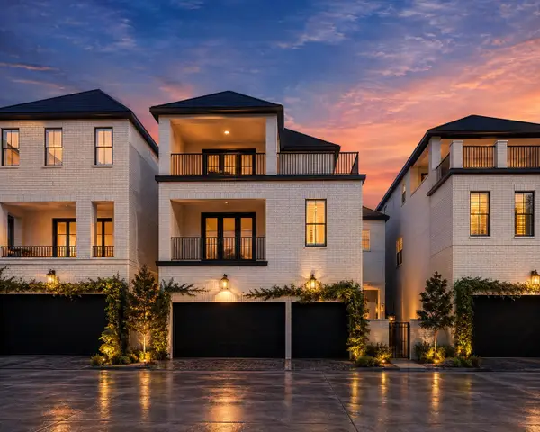 5916 Cottage Grove Lake Drive, Houston, TX 77007