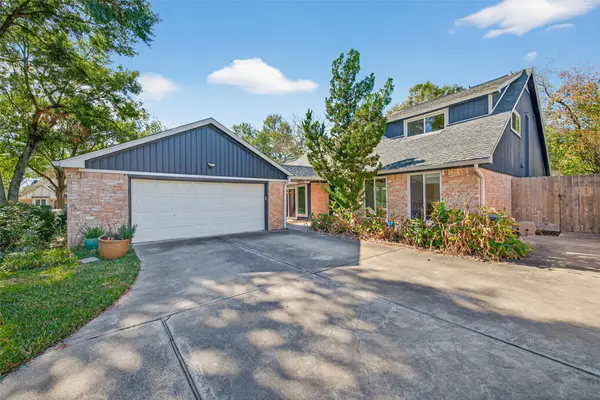 1426 Heathwood Drive, Houston, TX 77077