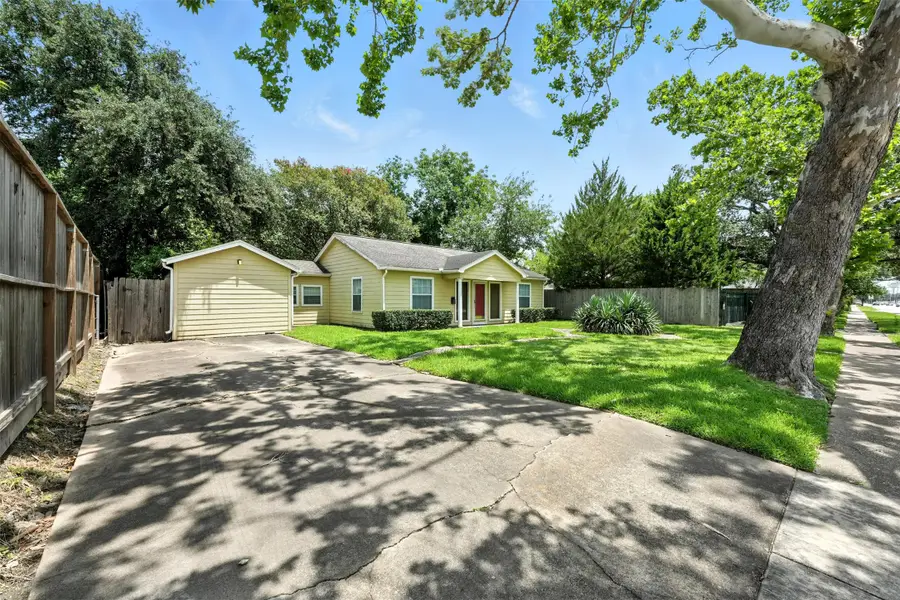 6305 S Rice Avenue, Bellaire, TX 77401 - #2
