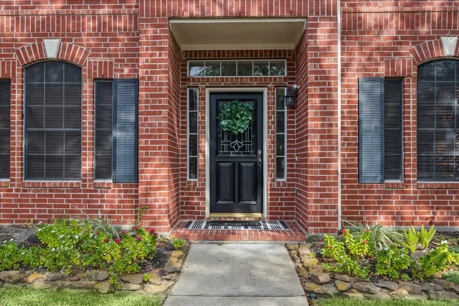 1403 Pinewood Court, Pearland, TX 77581 - Image #2