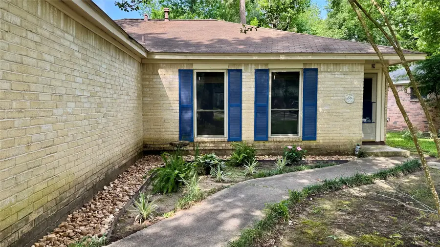 67 E White Willow Circle, The Woodlands, TX 77381 - #2