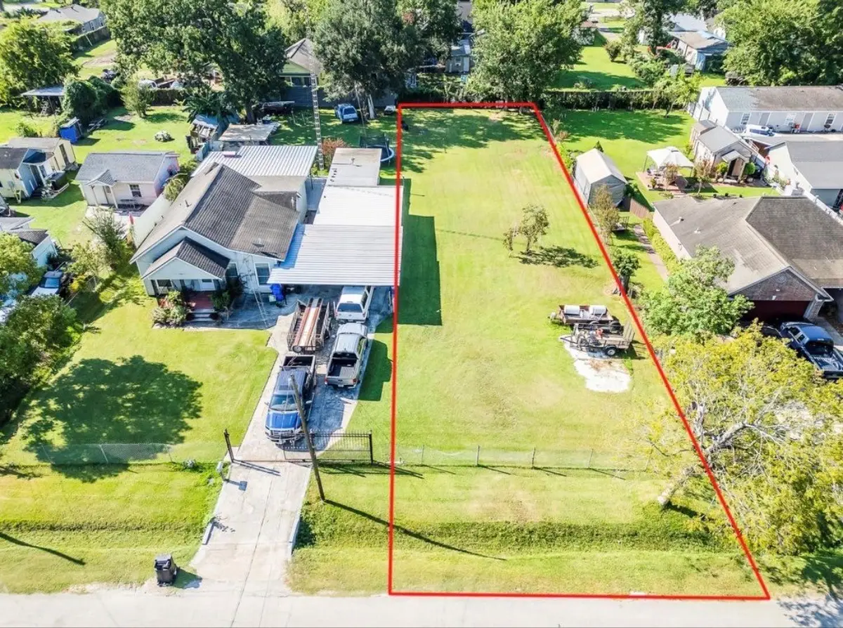 714 Apache Street, Houston, TX 77022 - #1