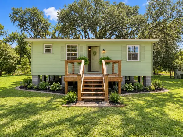 3689 County Road 851a, Brazoria, TX 77422