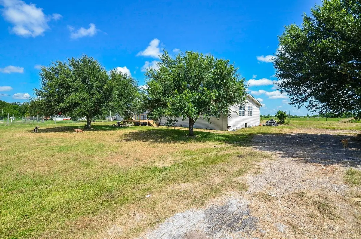 238 Boone Circle, East Bernard, TX 77435 - #1