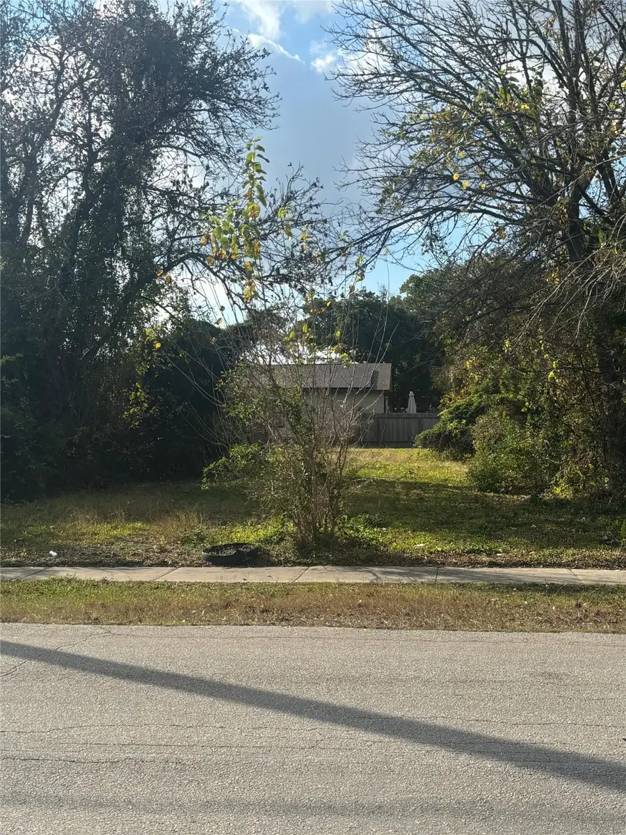 308 Lake Road, La Marque, TX 77568 - Image #2