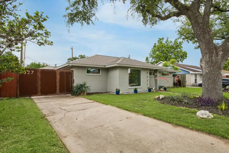 8527 Glenloch Drive, Houston, TX 77061 - #2