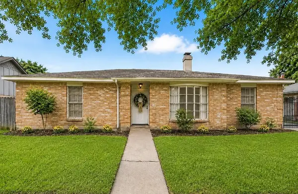 1519 Hitherfield Drive, Sugar Land, TX 77498