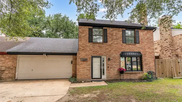 9207 Barr Circle, Houston, TX 77080