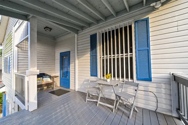 2809 Bernardo De Galvez Avenue, Galveston, TX 77550