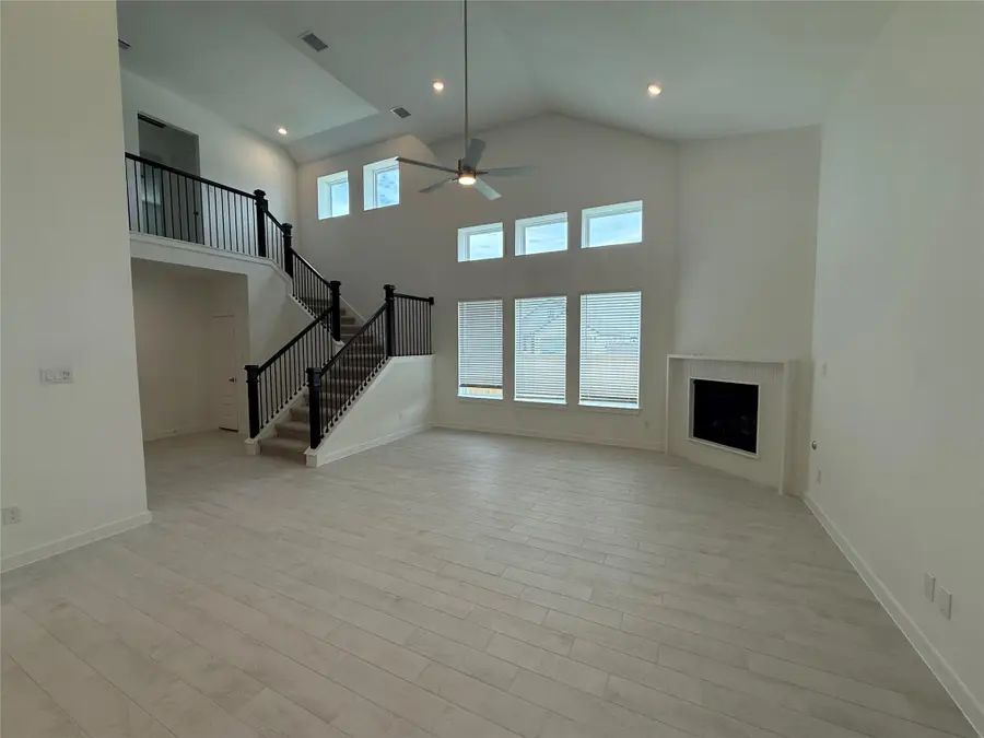 8715 Mallow Rose Way, Rosharon, TX 77583 - #3