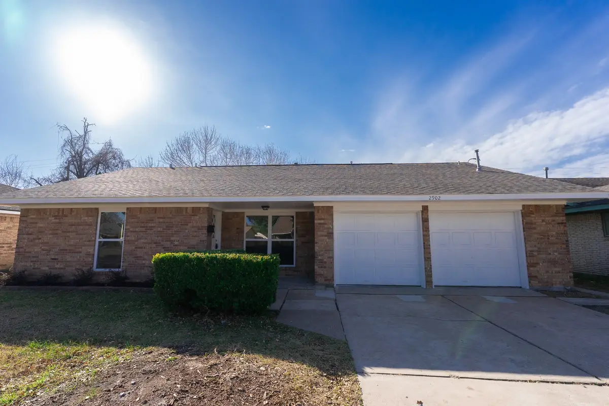 2902 Mulberry Lane, Pasadena, TX 77502 - Image #1