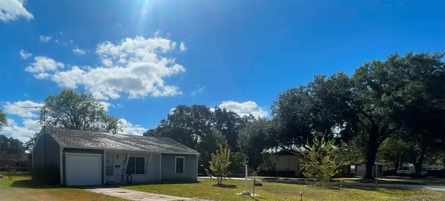 1711 Klauke Street, Rosenberg, TX 77471 - Image #2