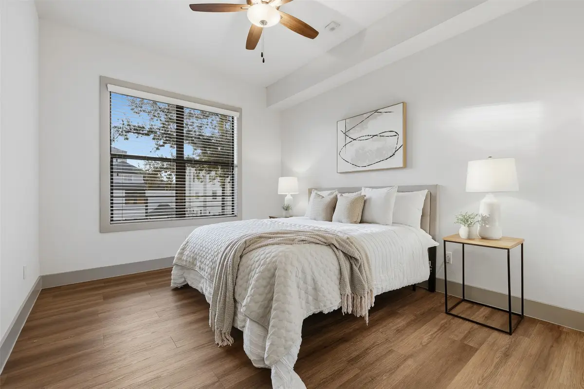 4509 Mount Vernon Street #8, Houston, TX 77006 - Image #1