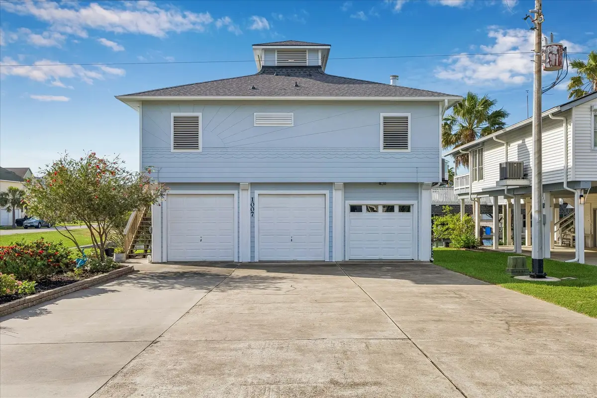 1007 Tiki Drive, Tiki Island, TX 77554 - #1